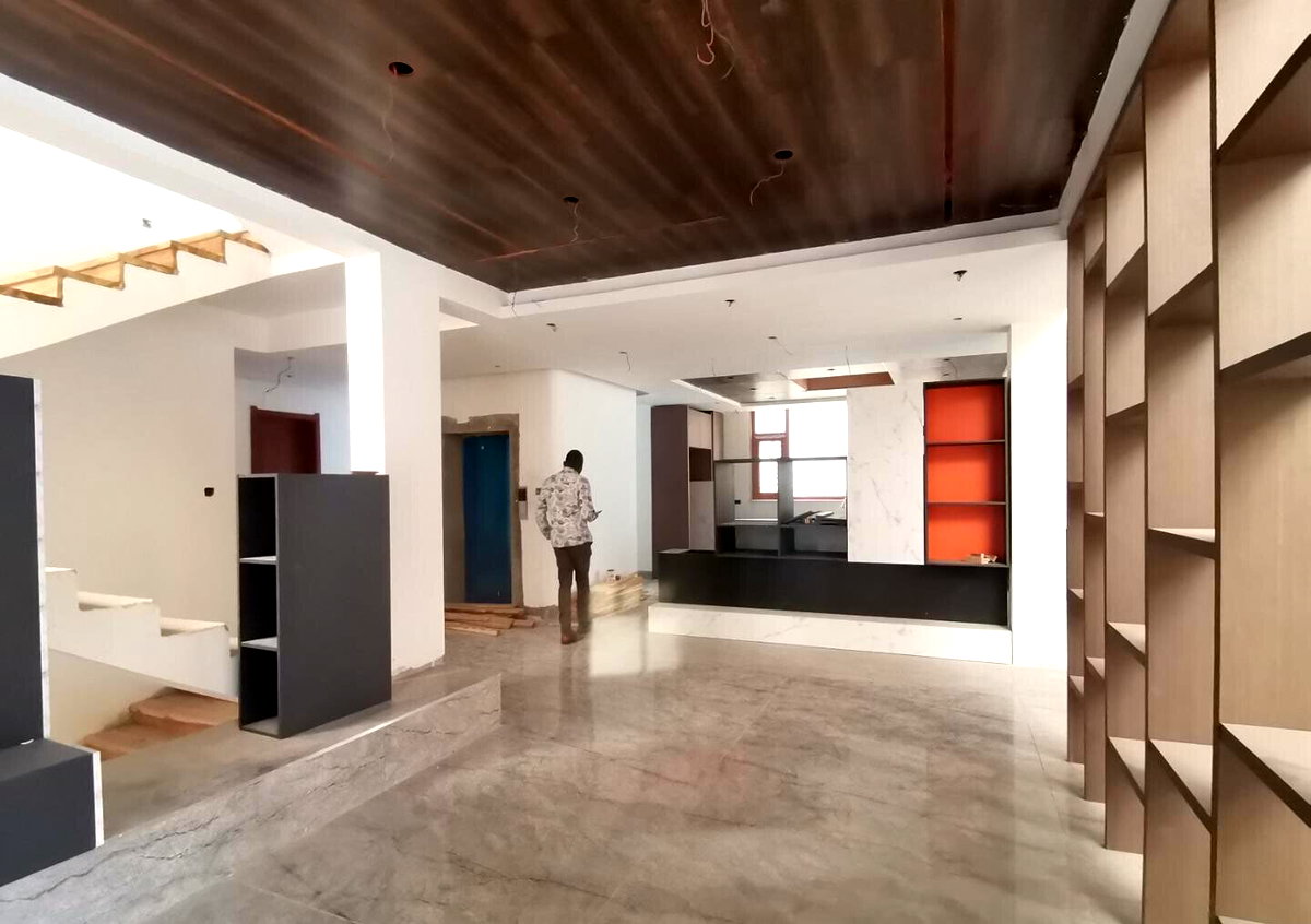 6-Ensuite Townhouse with Elevator & Wine Bar - Lavington
