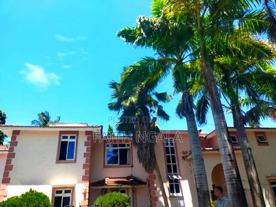 5bdrm Mansion in Nyali for sale - Image 1