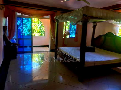 5bdrm Mansion in Nyali for sale - Image 9