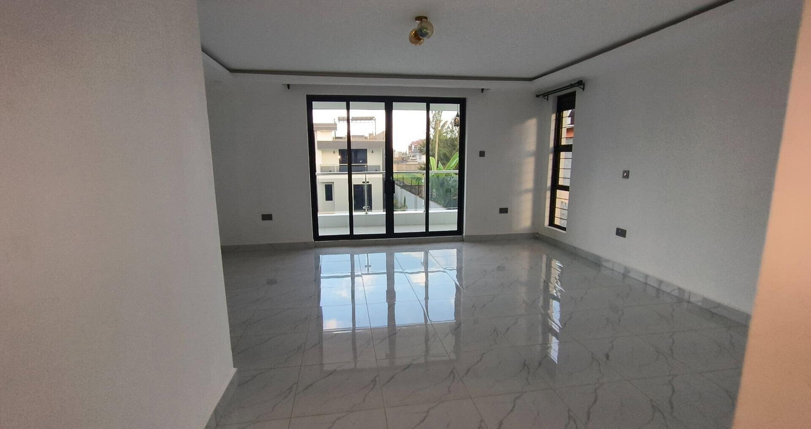 Brand-New 5BR All-Ensuite Townhouse with Attic - Mugutha, Ruiru