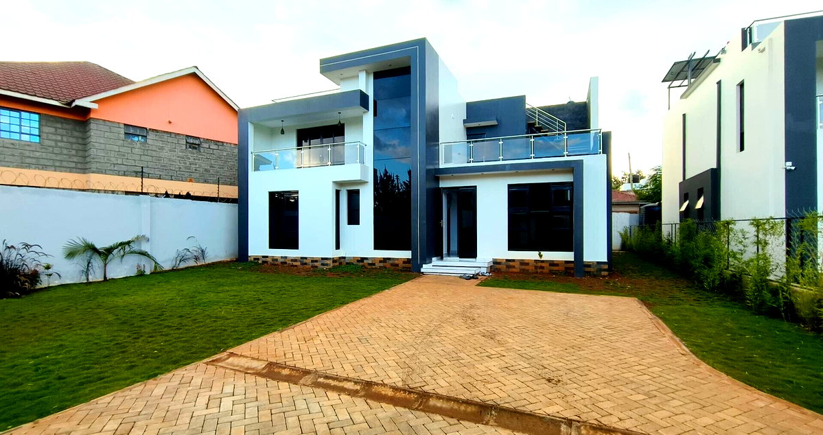 Brand-New 5BR All-Ensuite Townhouse with Attic - Mugutha, Ruiru