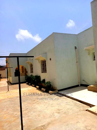 3bdrm Bungalow in Bamburi Utange for Sale - Image 1