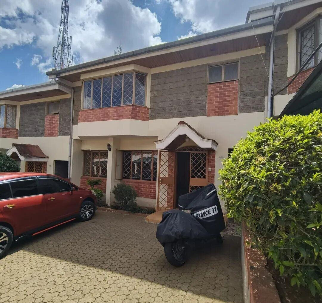 4BR Townhouse with DSQ & Pool Access - Kileleshwa