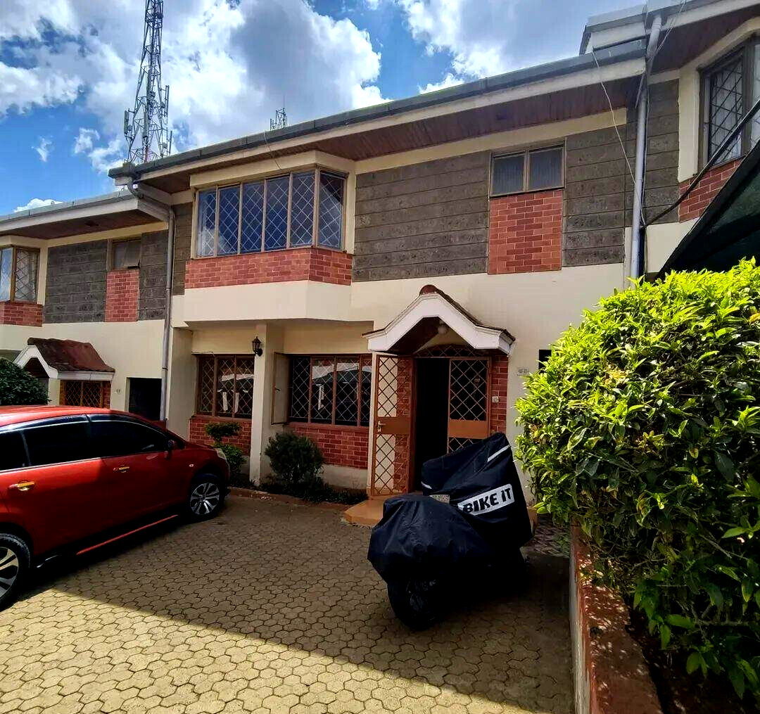 4BR Townhouse with DSQ & Pool Access - Kileleshwa