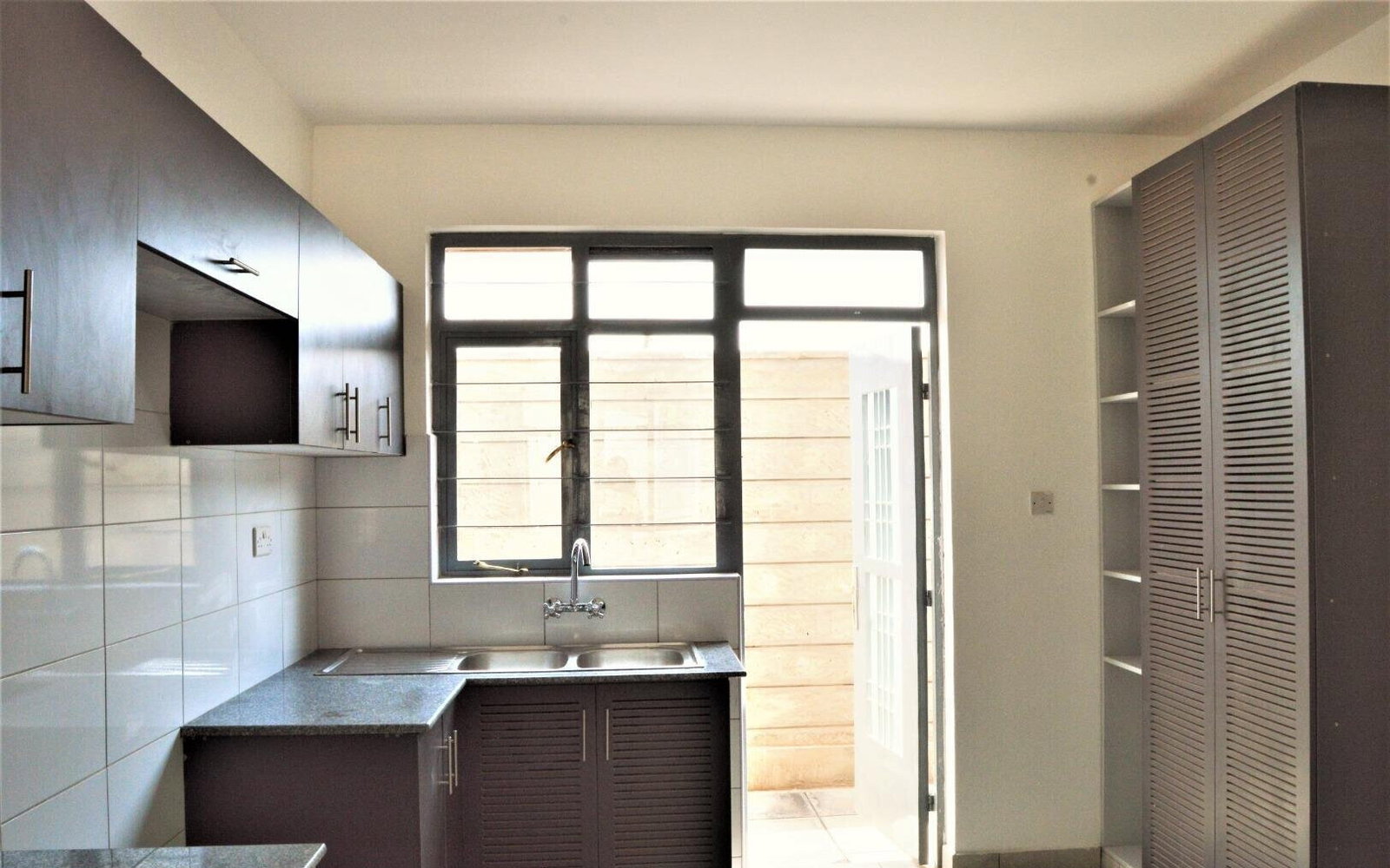 4BR Townhouse with Rooftop Terrace in Serene Ondiri - Kikuyu