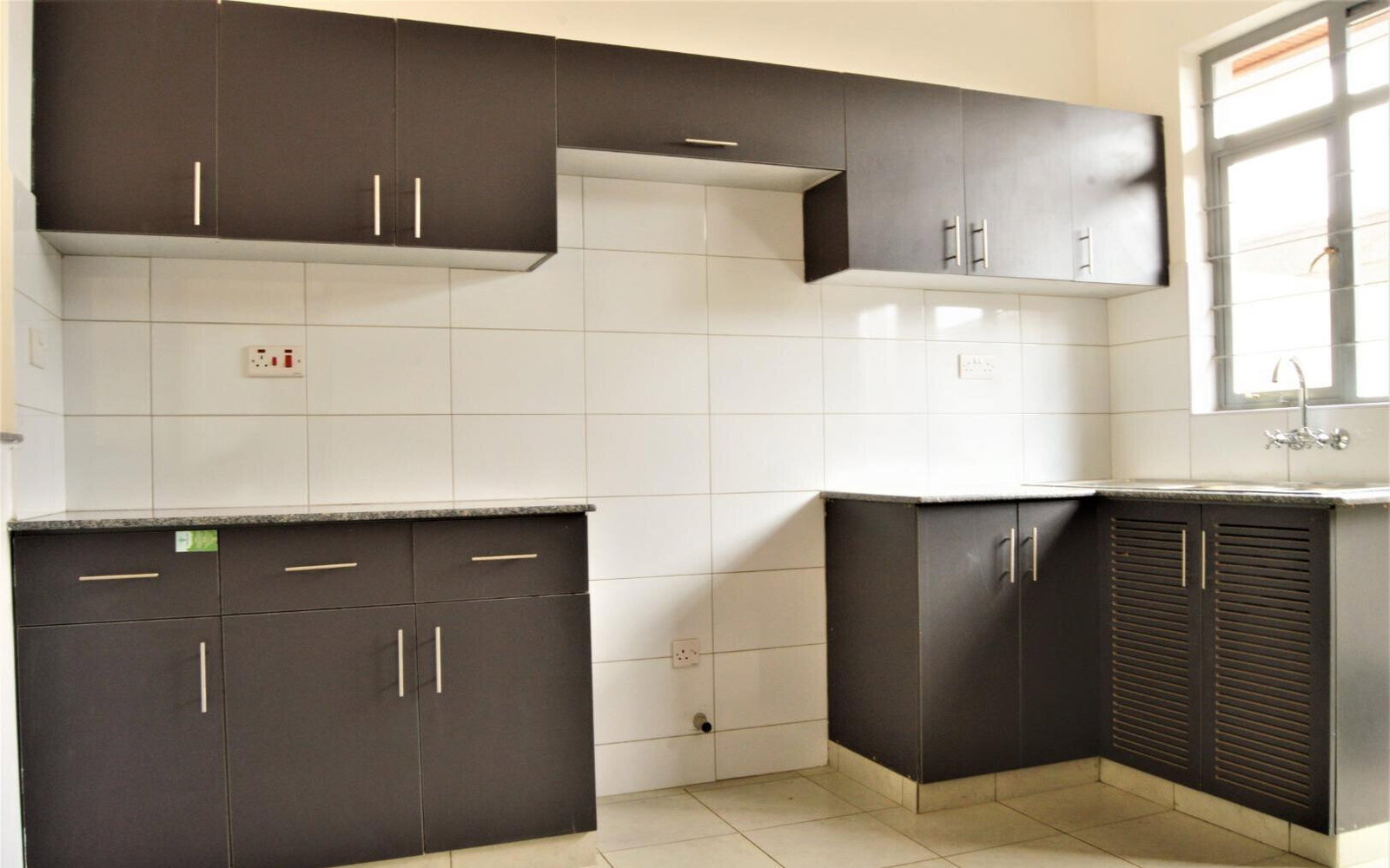 4BR Townhouse with Rooftop Terrace in Serene Ondiri - Kikuyu