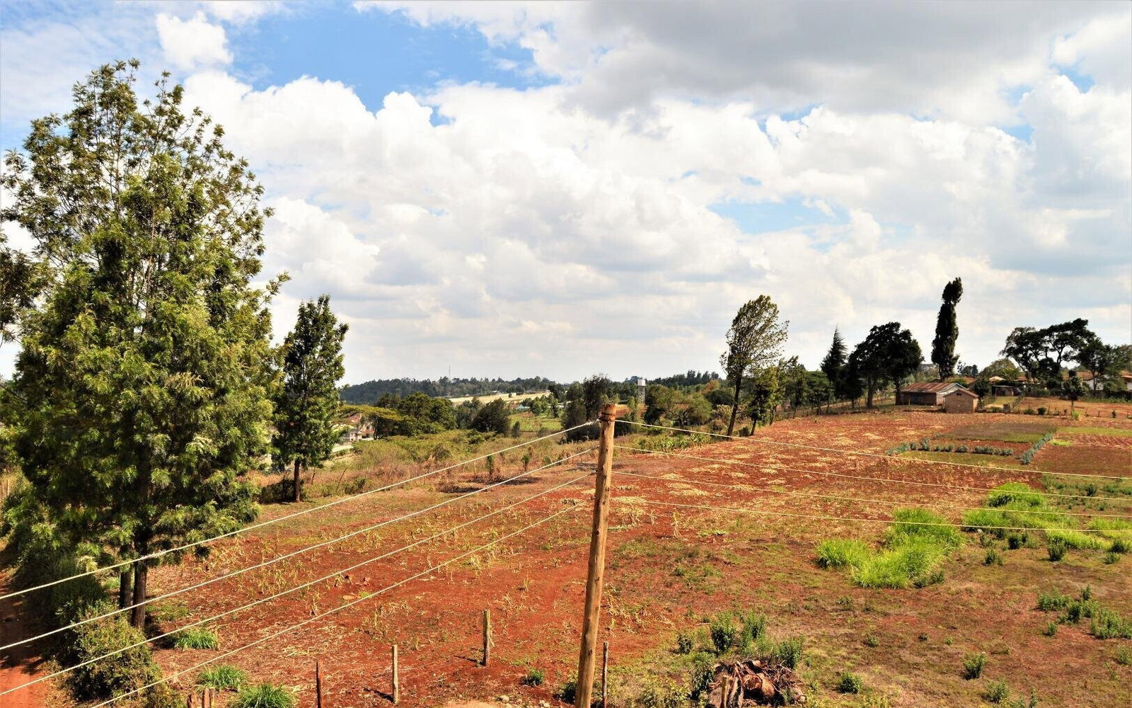 4BR Townhouse with Rooftop Terrace in Serene Ondiri - Kikuyu