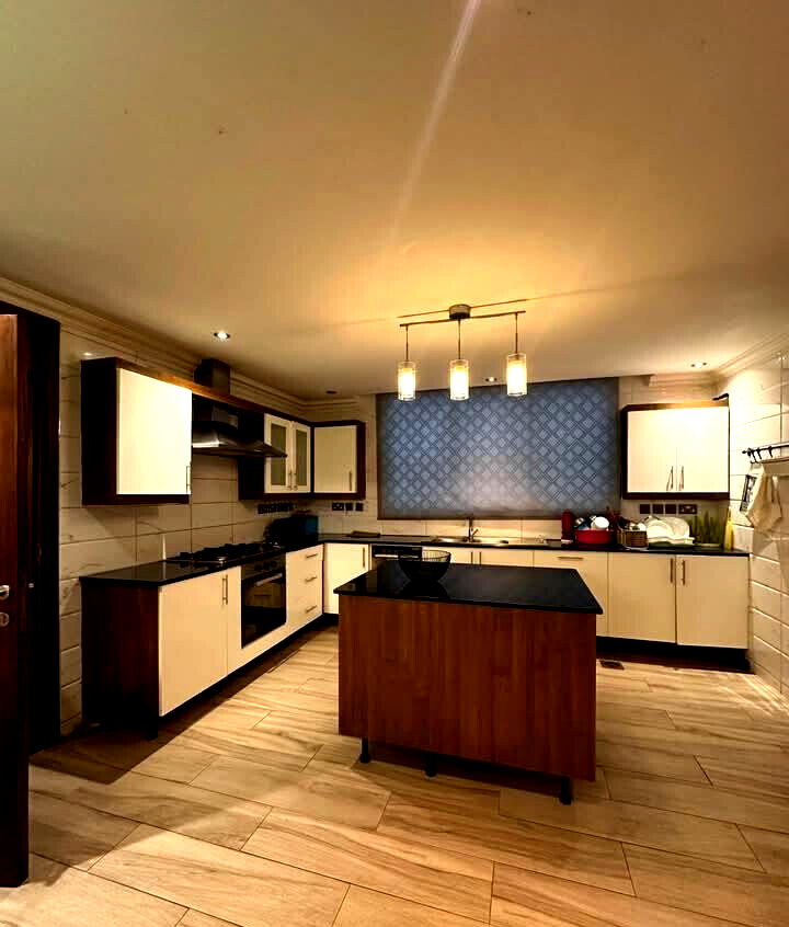 5-Ensuite Townhouse with Pool Access & DSQ - Lavington Gated 5