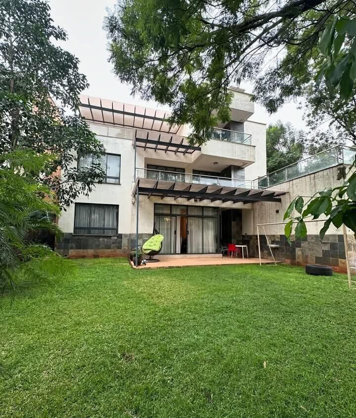 5-Ensuite Townhouse with Pool Access & DSQ - Lavington Gated 5