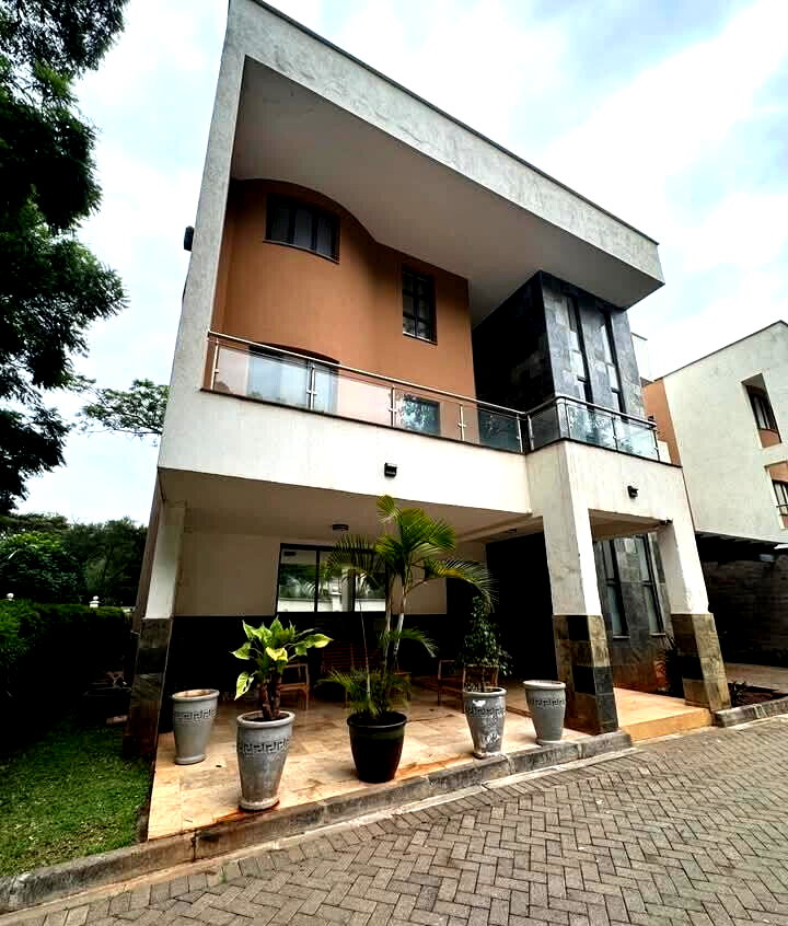 5-Ensuite Townhouse with Pool Access & DSQ - Lavington Gated 5