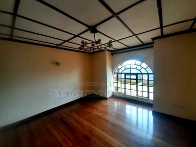 Commercial House - Image 6