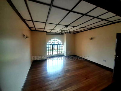 Commercial House - Image 20