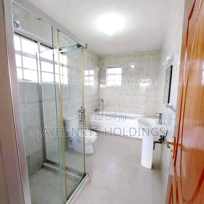 4bdrm House in Runda Paradise for sale - Image 9