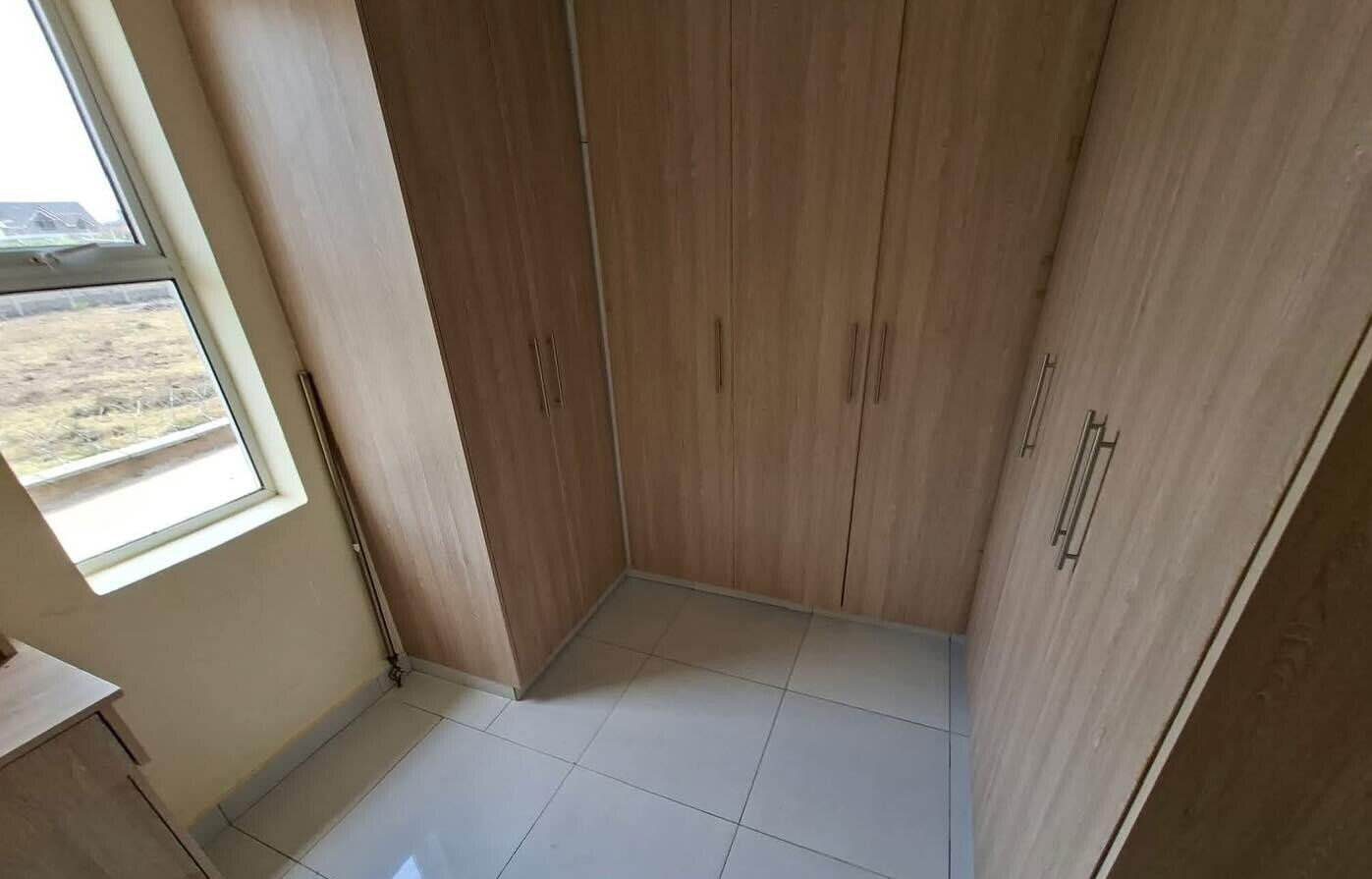 4BR Townhouse with DSQ & Spacious Living - Syokimau
