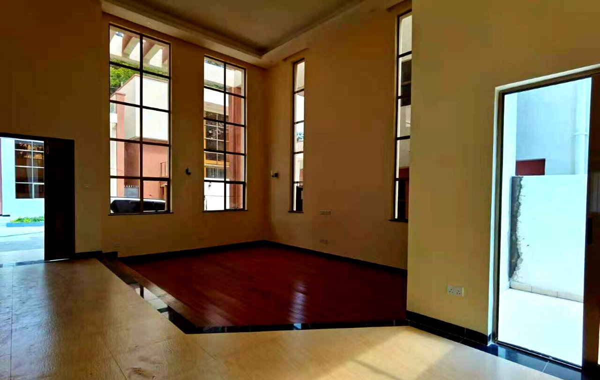 5-Ensuite Townhouse with Backup Generator & DSQ - Lavington
