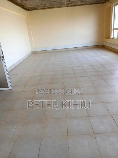 Office to Let 2000sqft on North Airport Road - Image 2