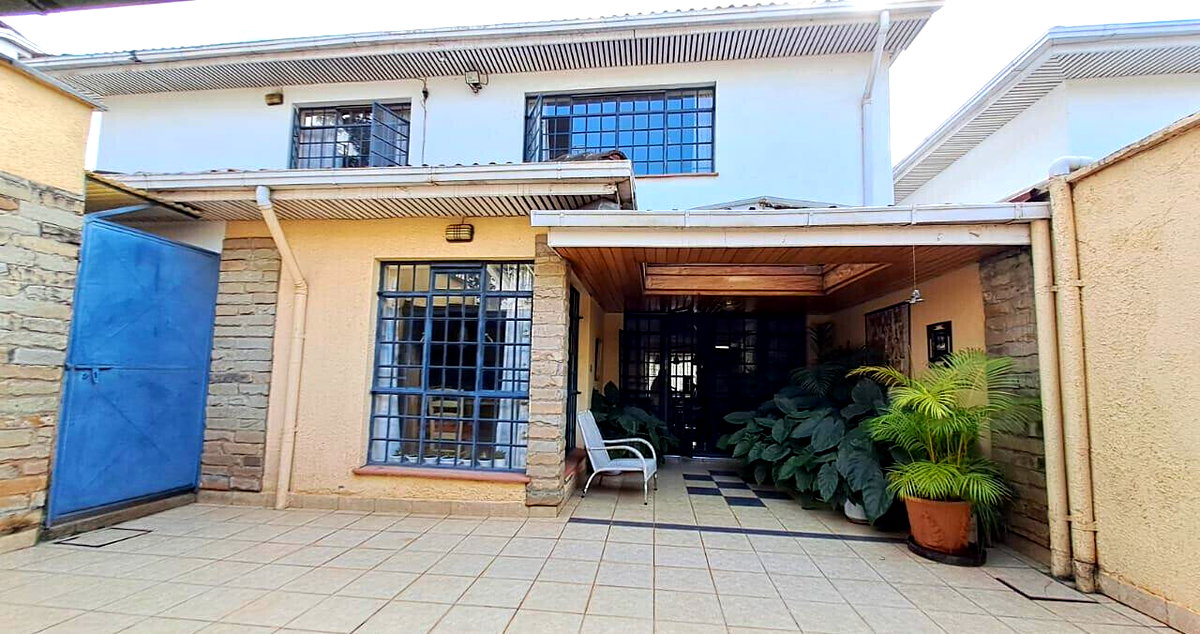 4-Ensuite Townhouse with DSQ & Private Garden - Westlands