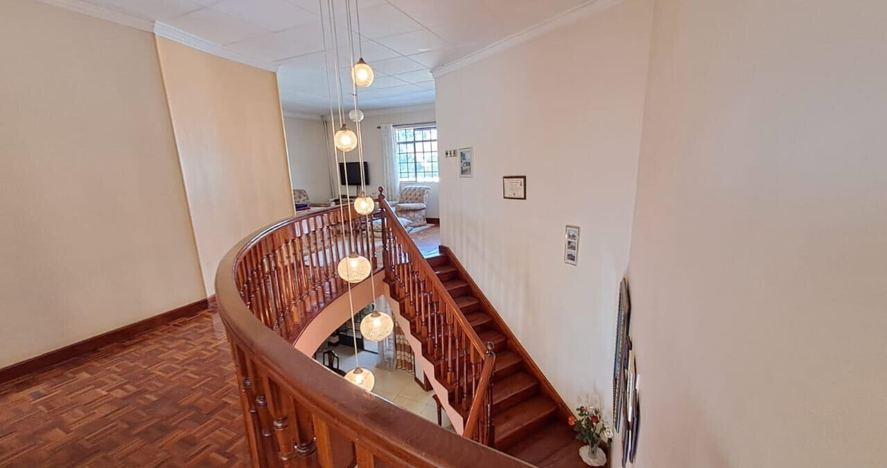 4-Ensuite Townhouse with DSQ & Private Garden - Westlands