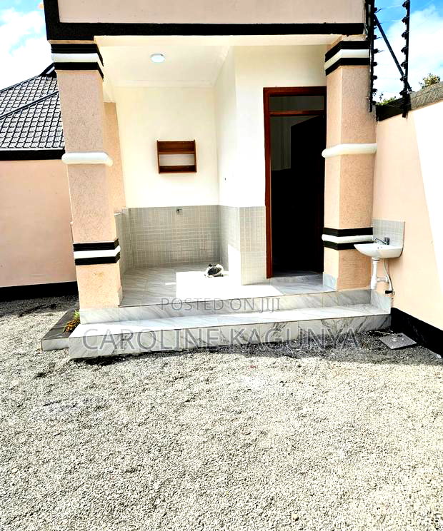 3bdrm Bungalow in Matangi, Kimbo for sale