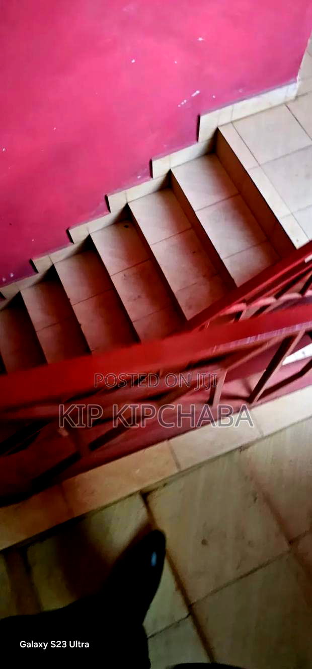19bdrm Block of Flats in Kapsoya for sale