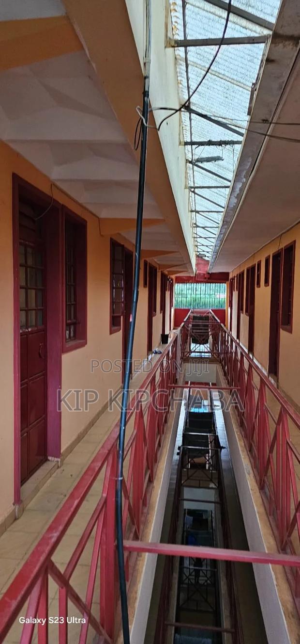 19bdrm Block of Flats in Kapsoya for sale
