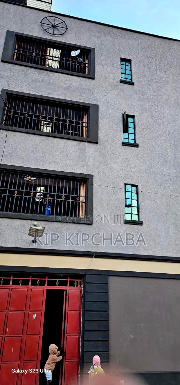 19bdrm Block of Flats in Kapsoya for sale