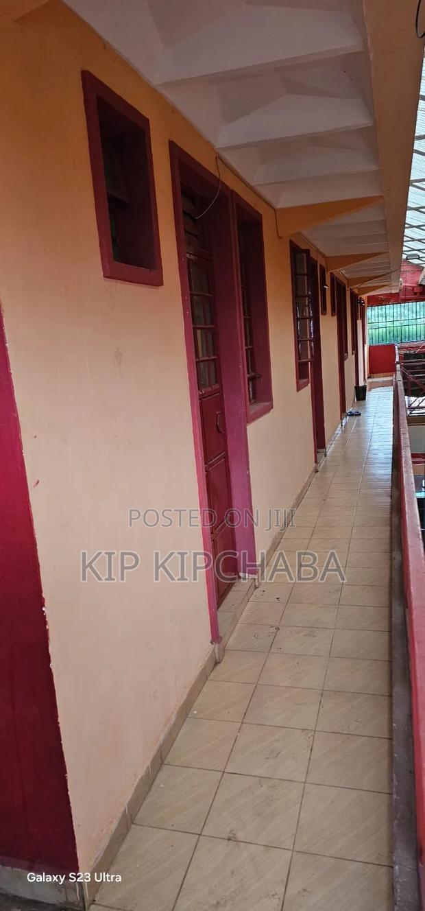 19bdrm Block of Flats in Kapsoya for sale