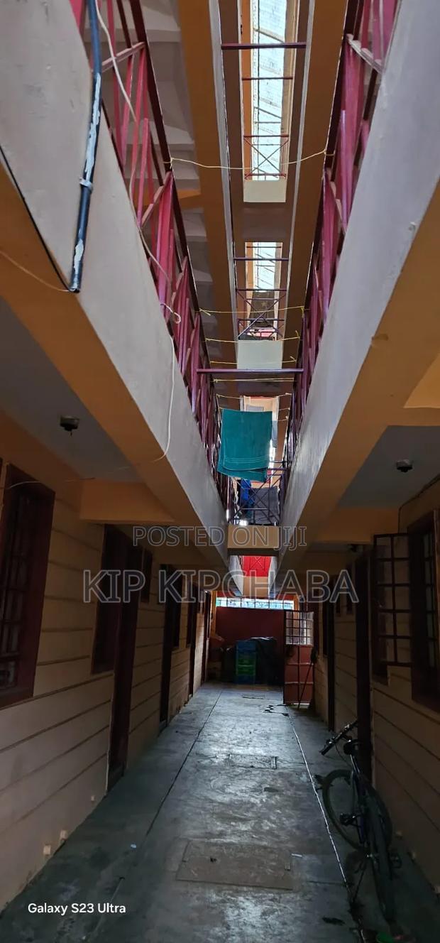 19bdrm Block of Flats in Kapsoya for sale