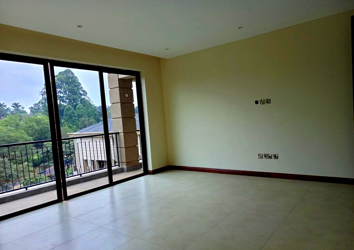 5BR Townhouse with Basement Entertainment & DSQ - Kitisuru