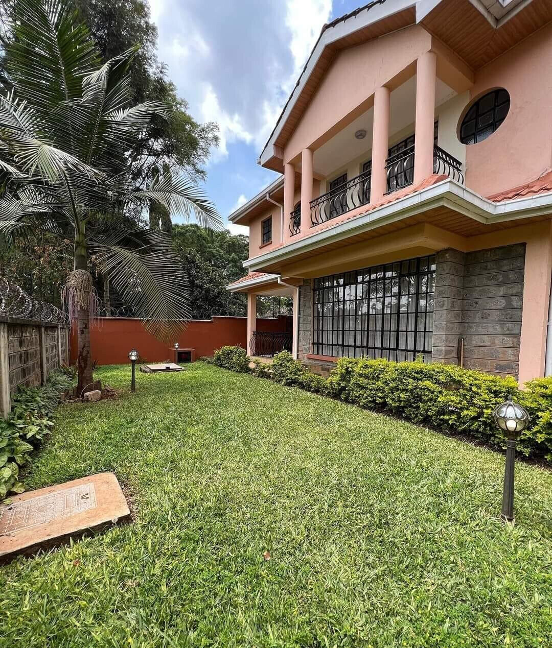 5-Ensuite Townhouse with DSQ in 4-Unit Compound - Lavington