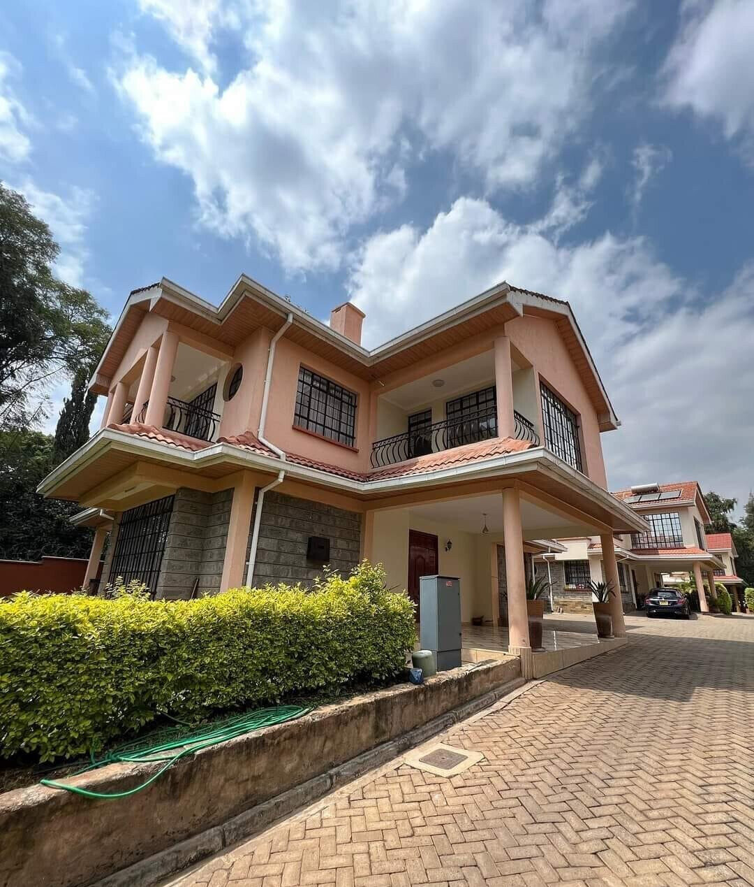 5-Ensuite Townhouse with DSQ in 4-Unit Compound - Lavington