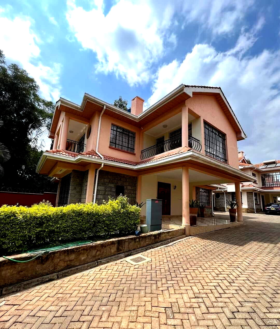 5-Ensuite Townhouse with DSQ in 4-Unit Compound - Lavington