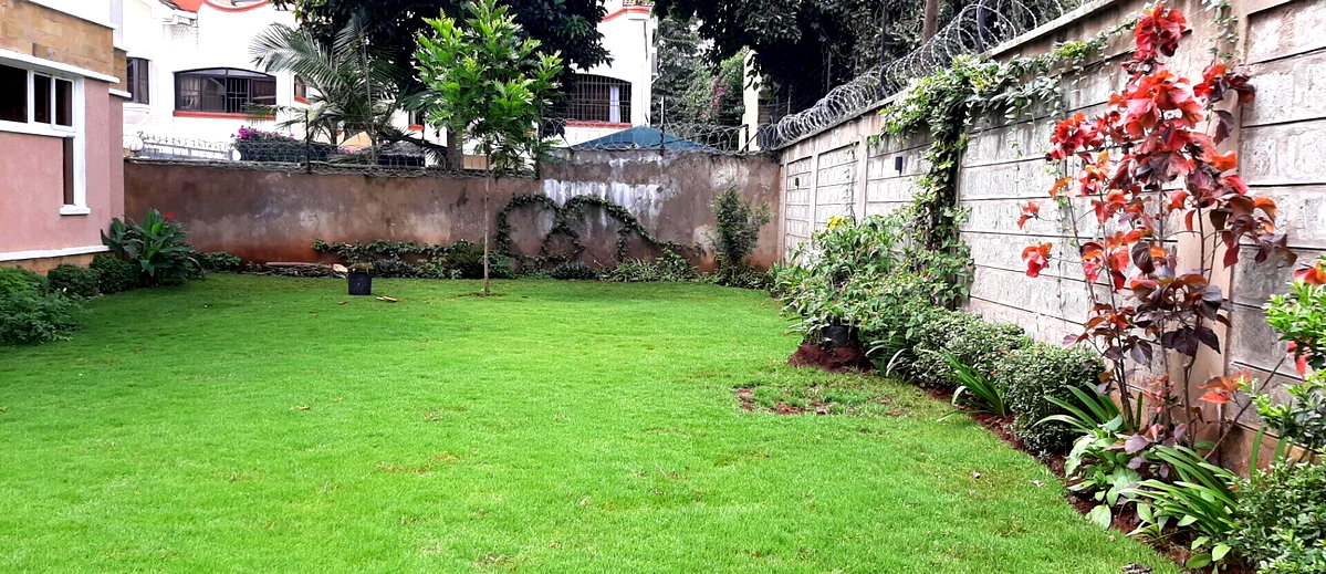 5-Ensuite Townhouse with Fireplace & Walk-in Closets - Lavington
