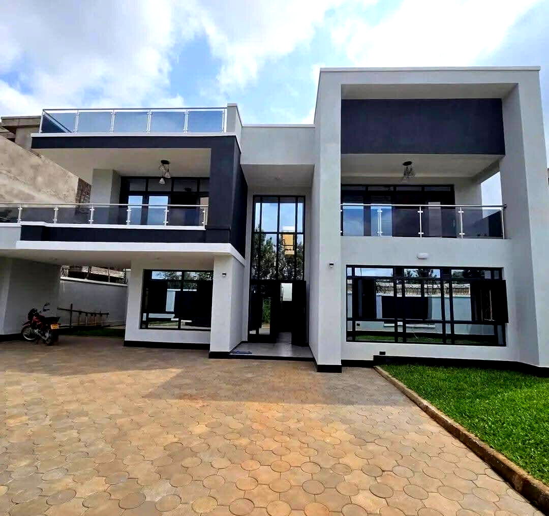 4BR All-Ensuite Townhouse with DSQ & Roof Terrace - Ruiru