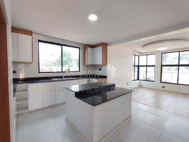 5bdrm Mansion in Thika Greens for rent