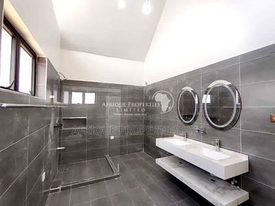 5bdrm Mansion in Thika Greens for rent - Image 14