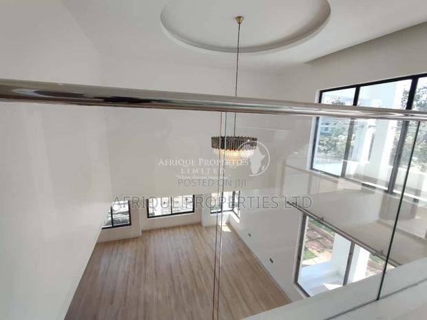 5bdrm Mansion in Thika Greens for rent