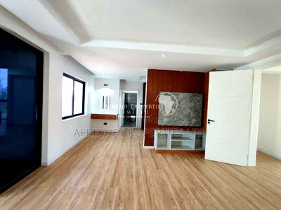 5bdrm Mansion in Thika Greens for rent - Image 9