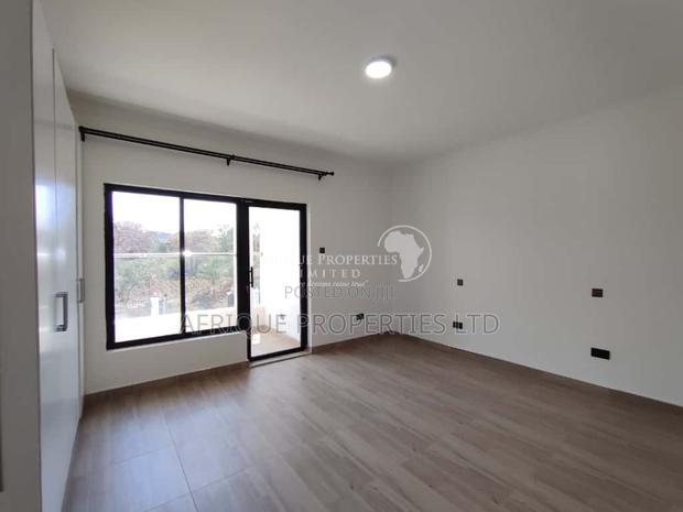 5bdrm Mansion in Thika Greens for rent