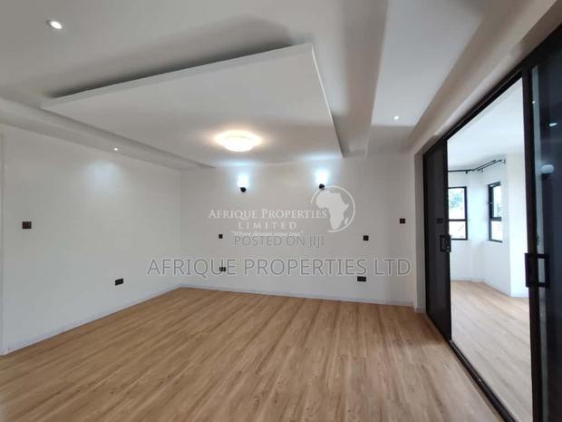 5bdrm Mansion in Thika Greens for rent