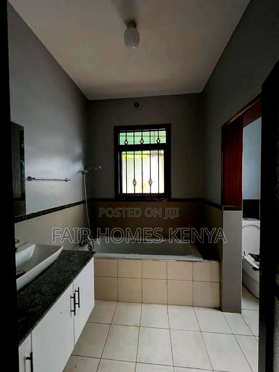 5bdrm Townhouse / Terrace in Kabasiran Avenue, Lavington for rent - Image 10