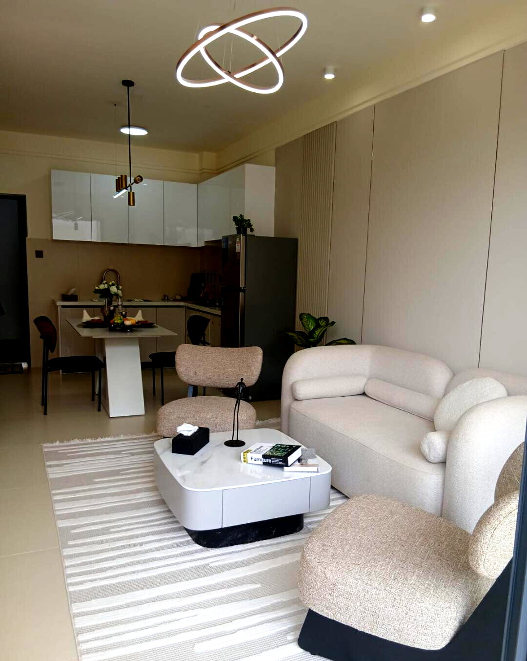 1BR Apartment with Pool, Gym & Cinema - Kileleshwa