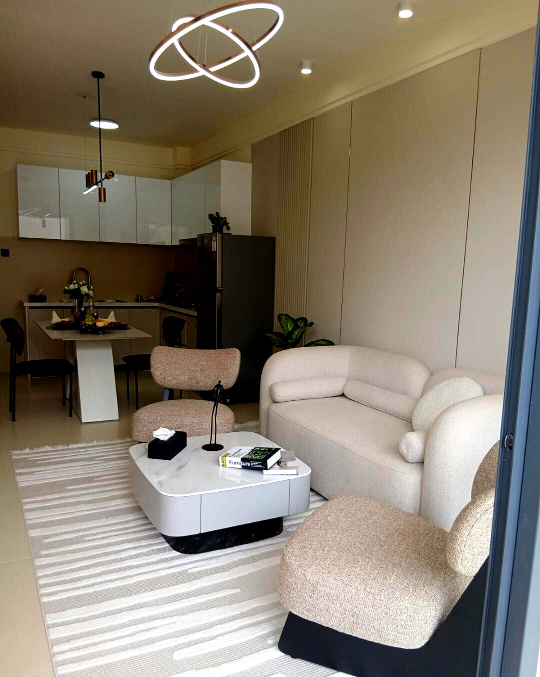 1BR Apartment with Pool, Gym & Cinema - Kileleshwa
