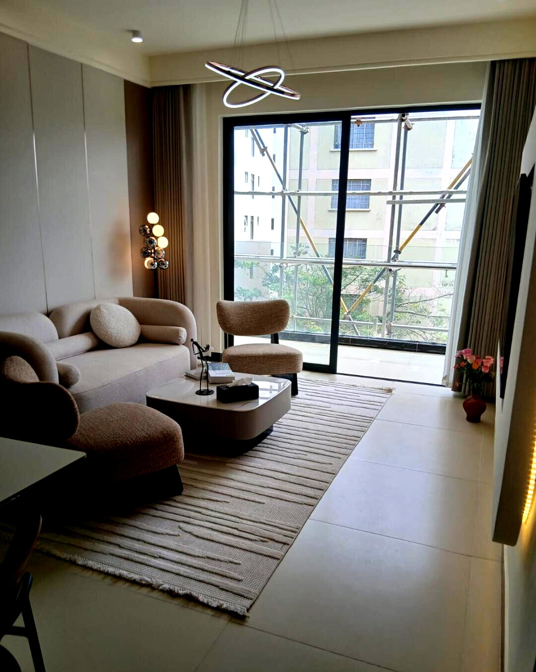 1BR Apartment with Pool, Gym & Cinema - Kileleshwa
