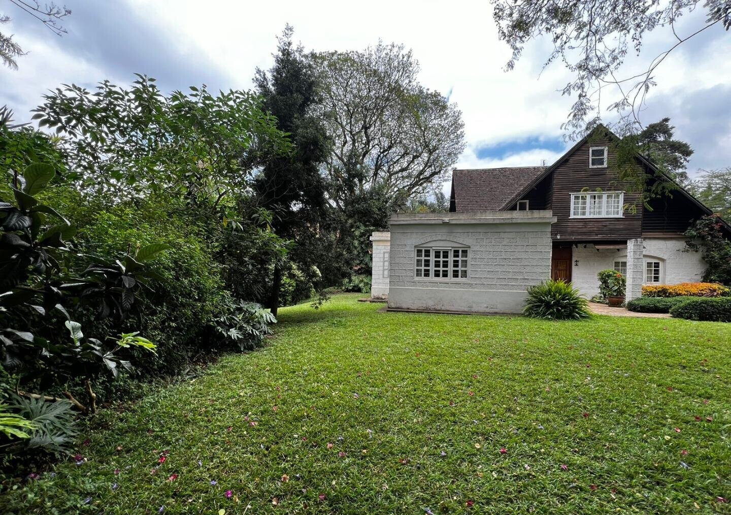 Garden Plot in Kilimani for KSh 310M