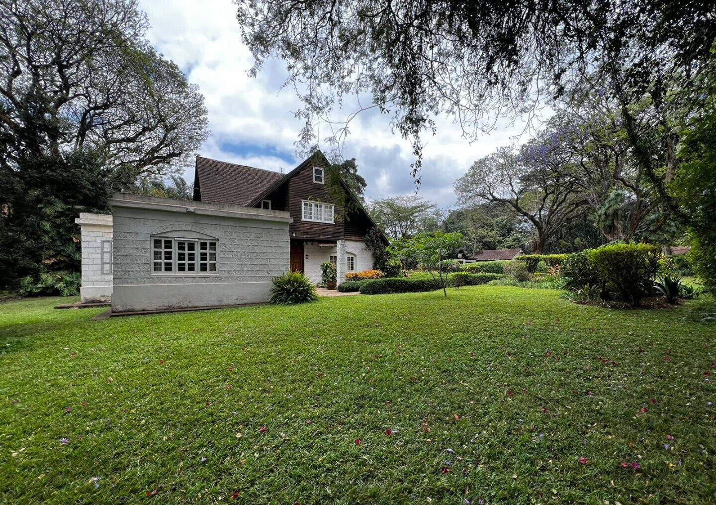 Garden Plot in Kilimani for KSh 310M
