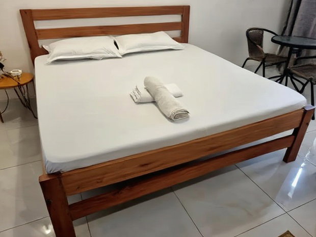 Studio Airbnb for Sale, Running Business
