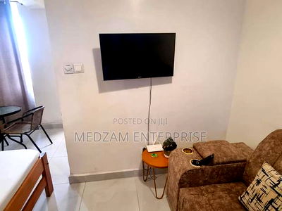 Studio Airbnb for Sale, Running Business - Image 13