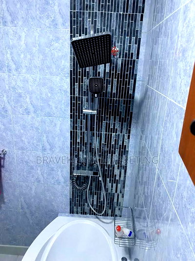 4bdrm House in Kerarapon Area for sale - Image 6