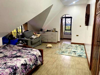 4bdrm House in Kerarapon Area for sale - Image 15